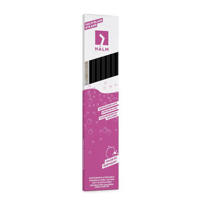 Schwarze HALM Glasstrohhalme 30 cm im 6er Set in einer nachhaltigen, wiederverwendbaren Slim-Verpackung schräg abgebildet