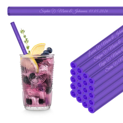 Ein neonlila 20 cm HALM Glasstrohhalm in einem Blueberry Spritz Glas. Diese nachhaltigen Glasstrohhalme von HALM sind wiederverwendbar und spülmaschinenfest.